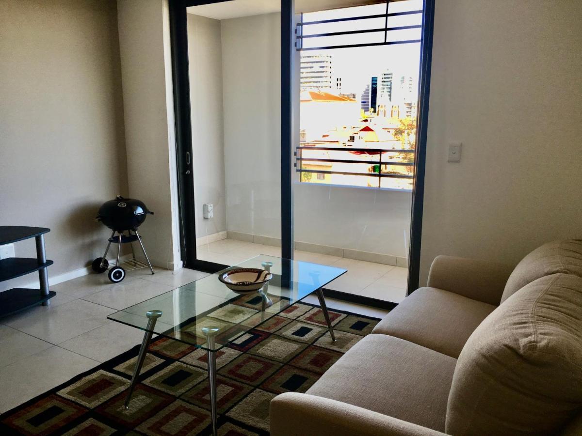 Appartement City Junction à Windhoek Extérieur photo
